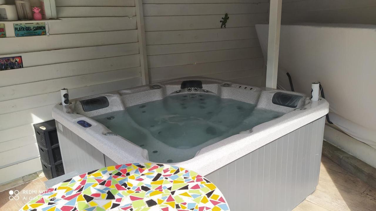 Appartement Tout Confort Au Calme Avec Jacuzzi Mouguerre 外观 照片